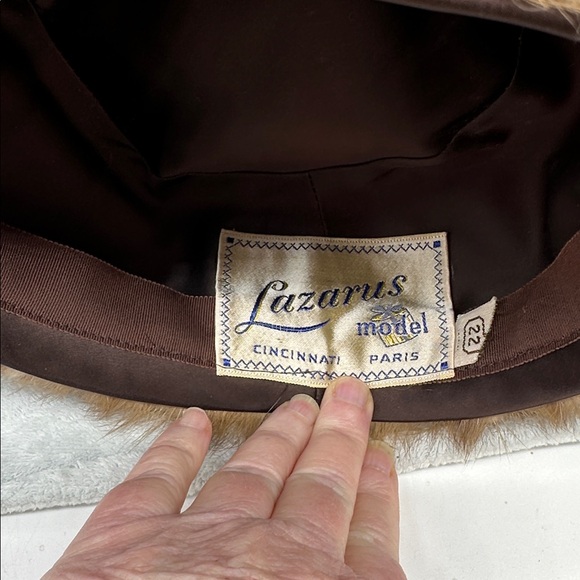 Vintage Lazarus of Paris/Cincinnati Mink Cloche/Pill Box Hat
Dates-1940’s-60’s - Picture 9 of 10